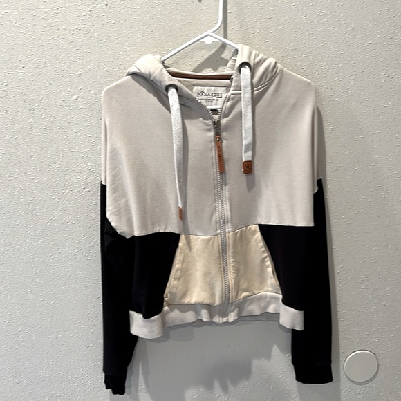 Zip up hoodie. - Picture 1 of 2